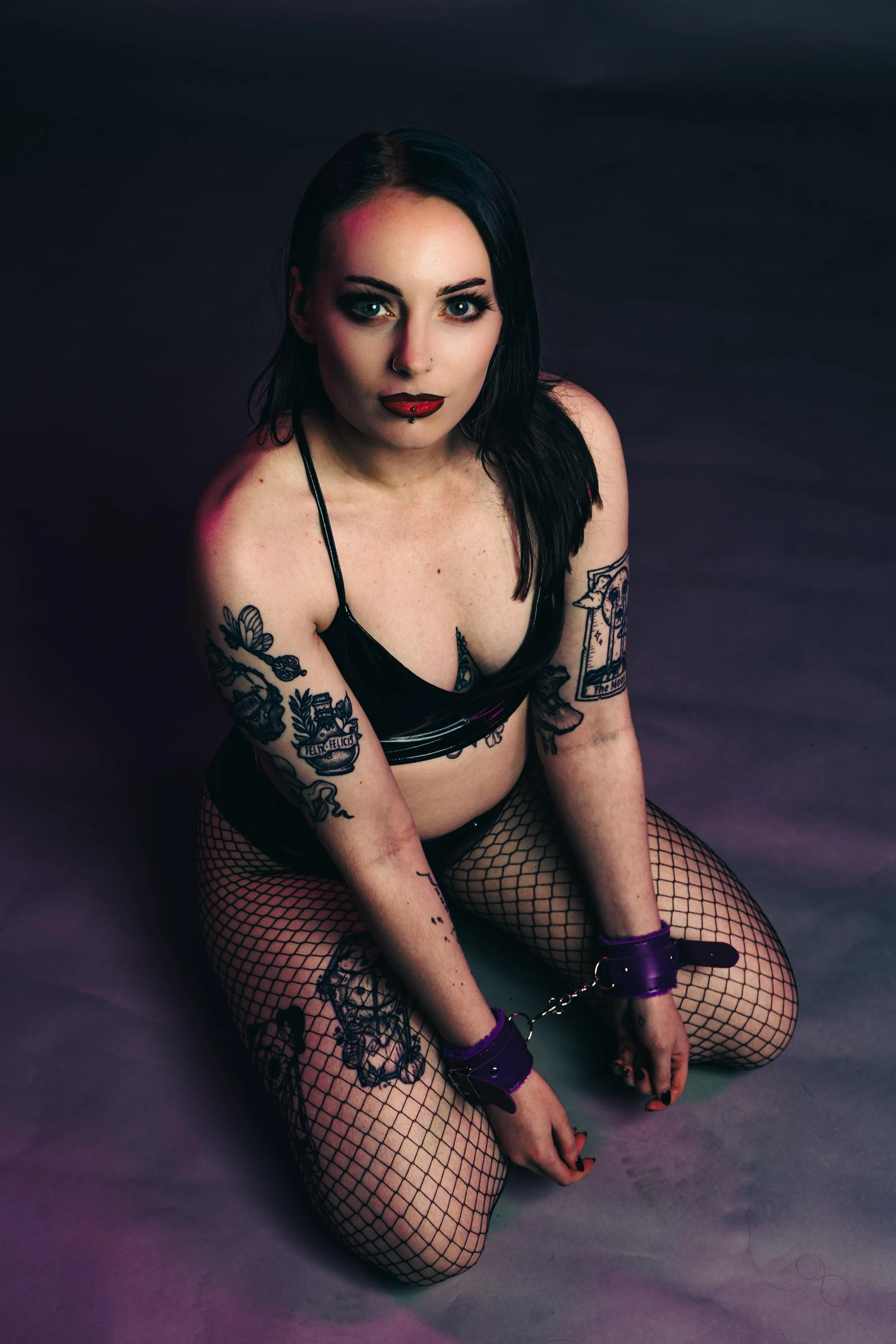 Come and play with me