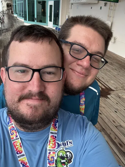 Couple looking for third for closed relationship. Love me some big bears 🐻