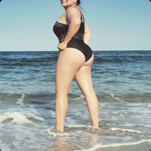 Hump Day forecast, 100% chance of curves and a splash of naughty.