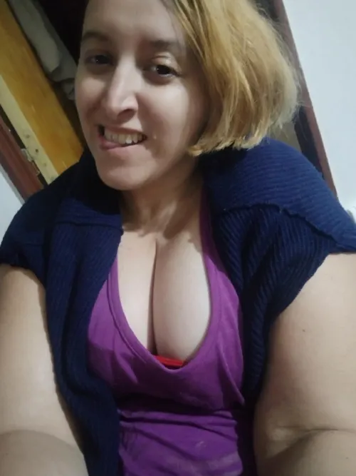 i want to be your obedient girl