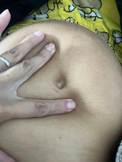 No need to touch it to crave it… just watch.