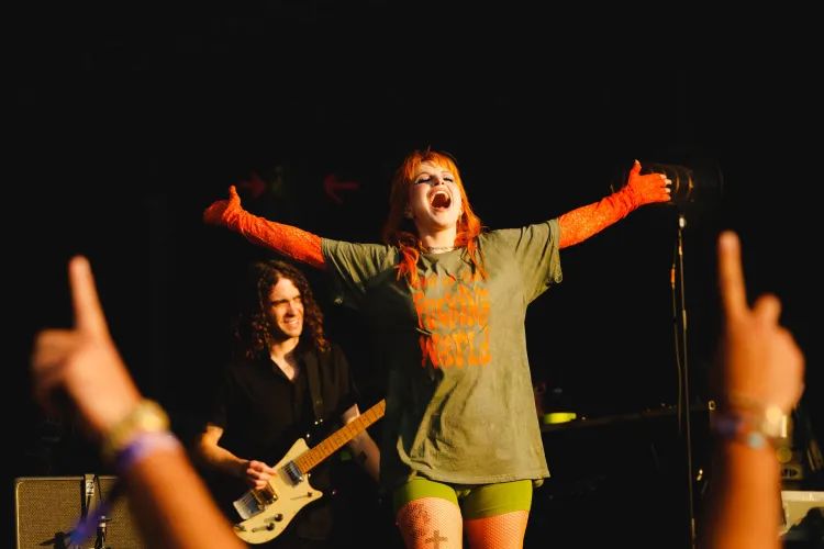 Cameltoe in high definition (2)