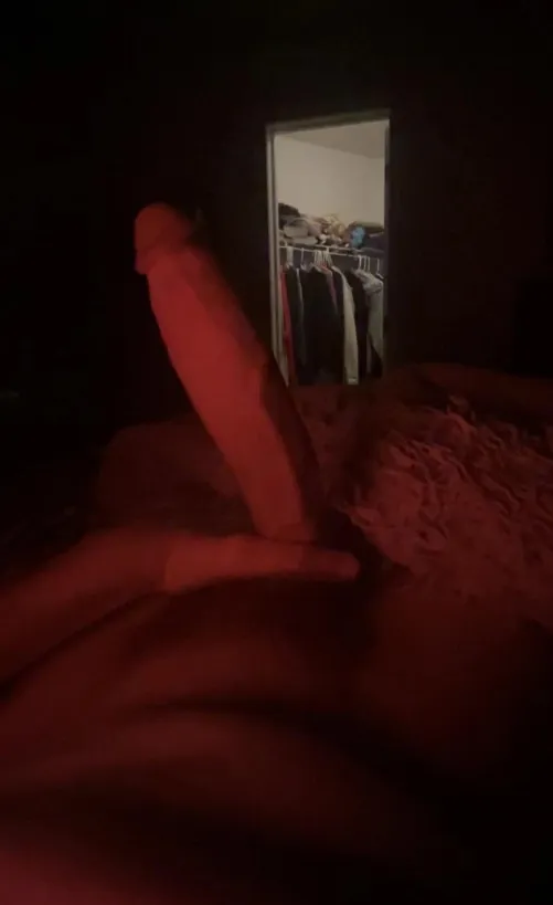 Do you prefer when guys have a 3rd leg?🫶