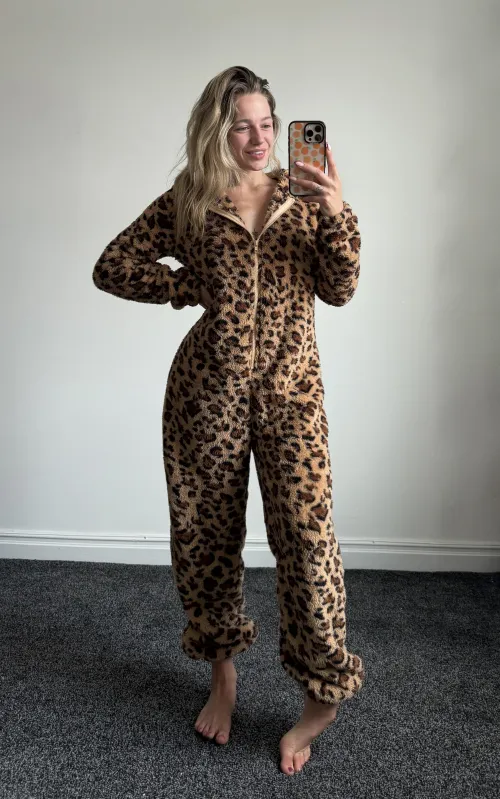 Guess what onesie is back 😏