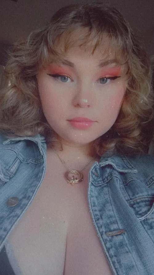 I did big girl makeup today :3