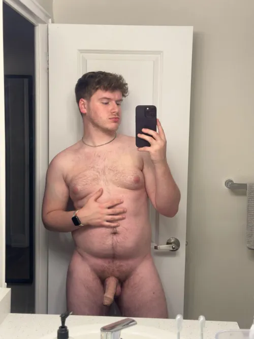 Just your average uncut Canuck 🍁 [27]