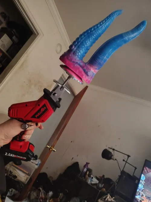 Made my first DIY fuck machine