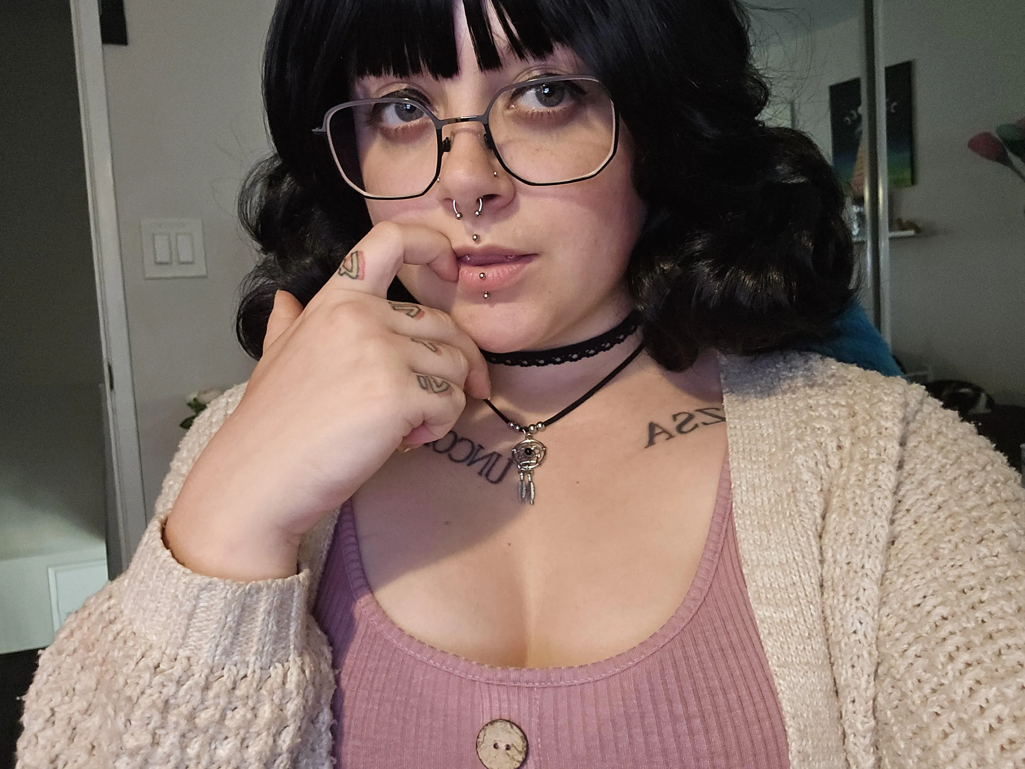 [Sarah_e_xx] back to our regularly scheduled programing