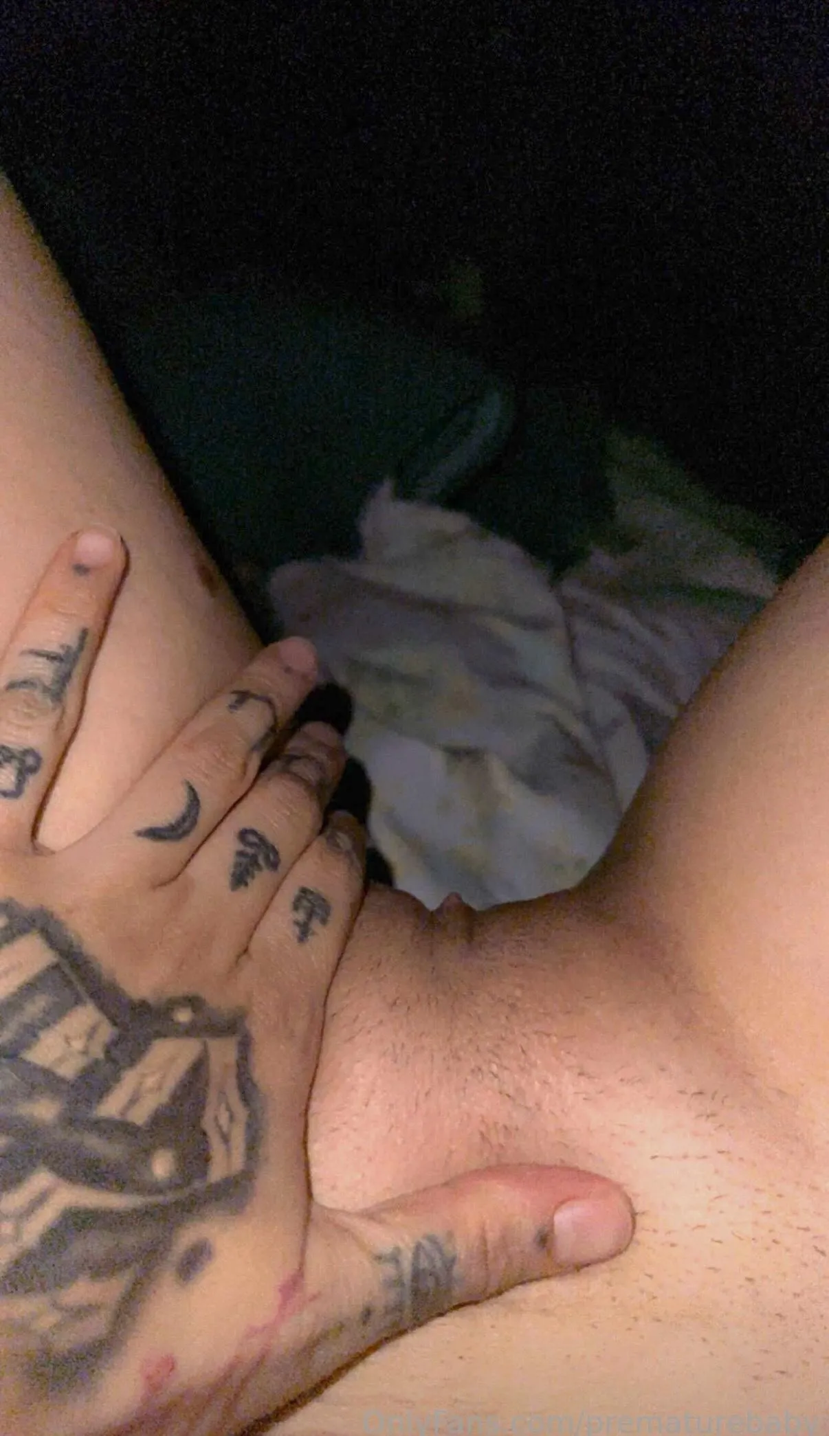 Wish someone would lend a hand.. or two