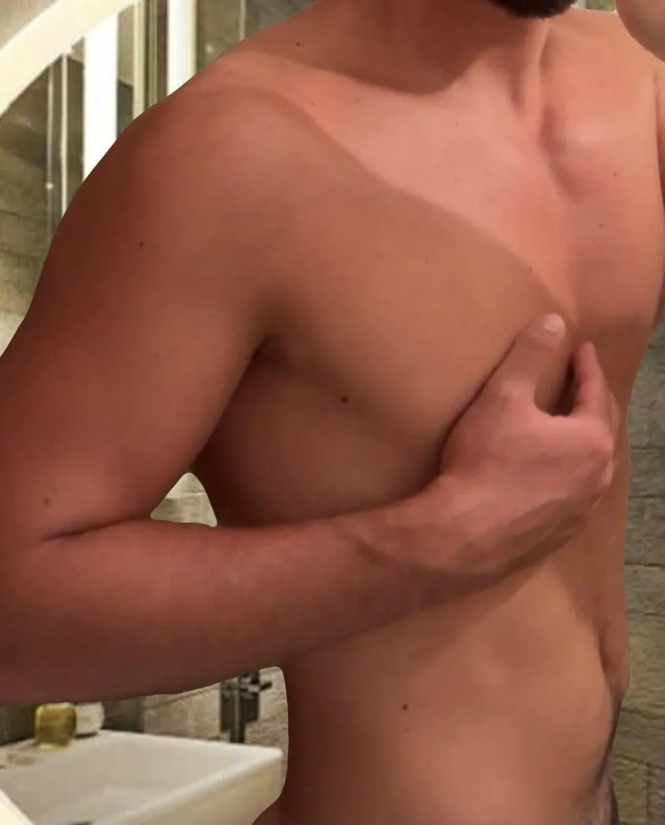 5’8 23yo looking 4 a tall top