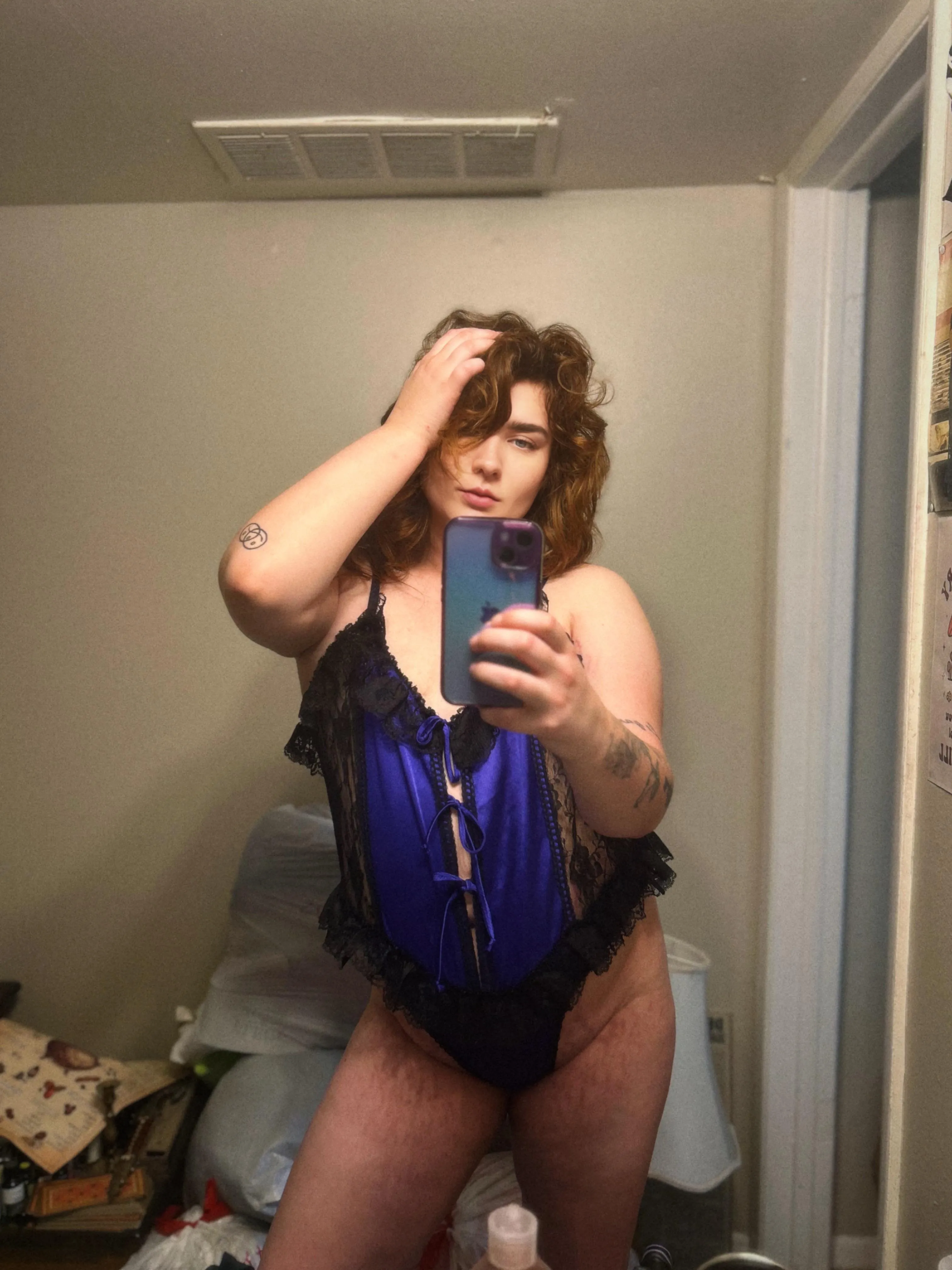 Can mistress play with your pathetic little cock ??😈🤤