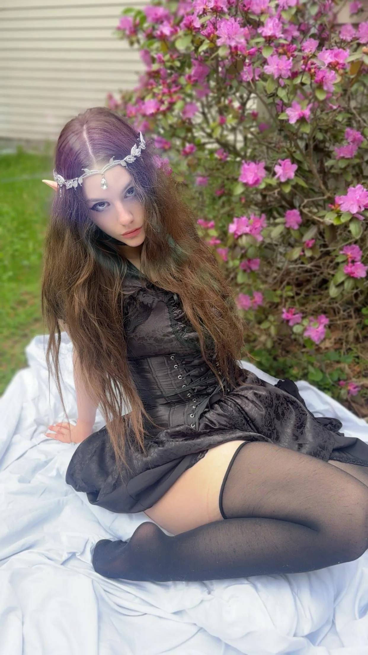 Elven royalty with a wicked twist. Don’t test me 🌙✨