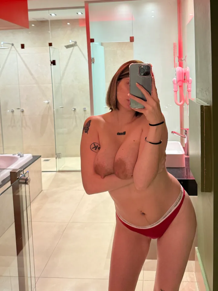 gentle squeeze or full grab?