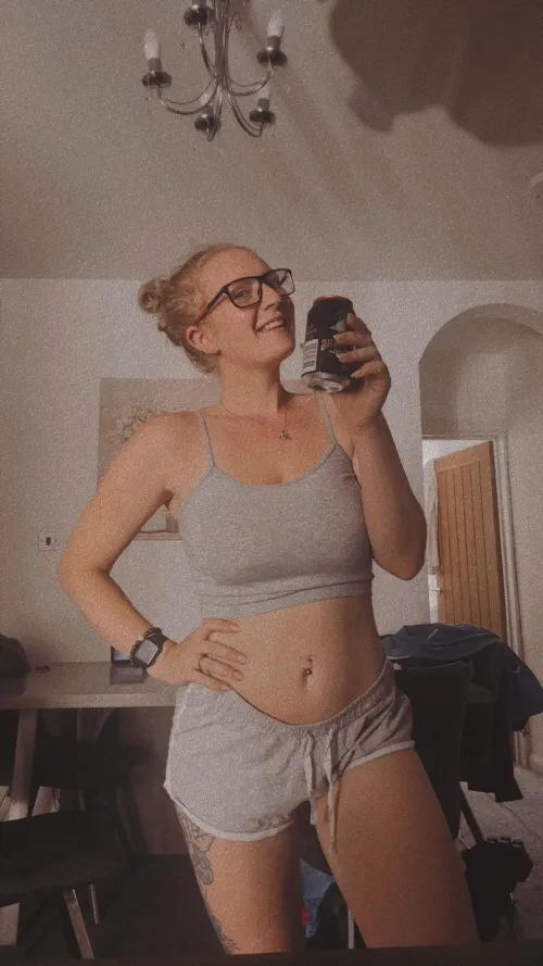 Give my account a cheeky follow 😘