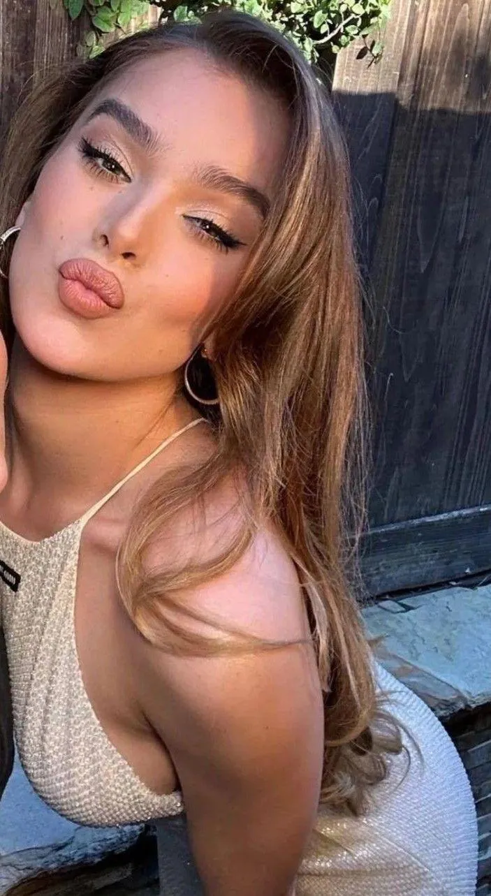 Her lips 🤤🍆💦💦