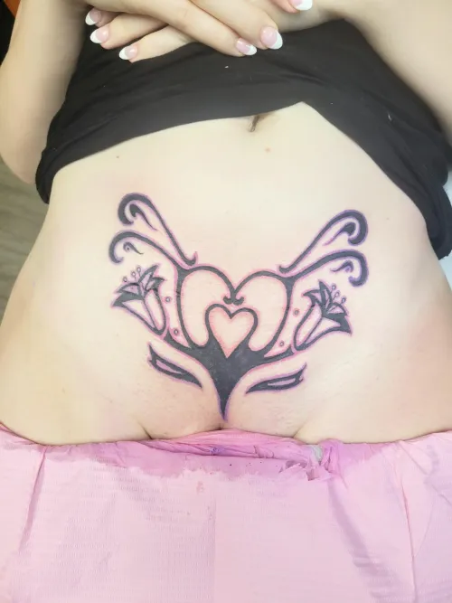 I had color added to my womb tattoo! 💕
