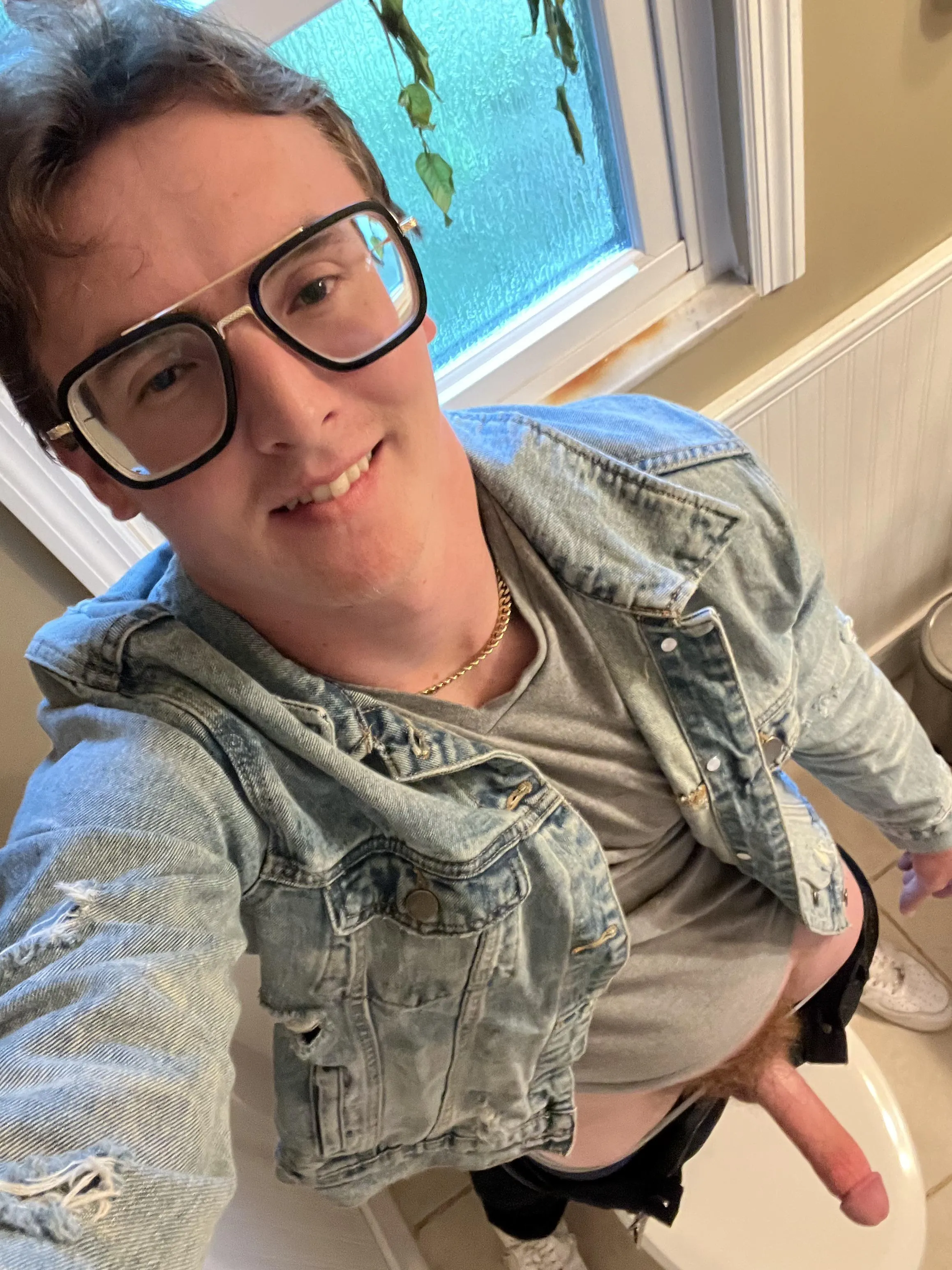 [m4fm] any couples in Brandon?