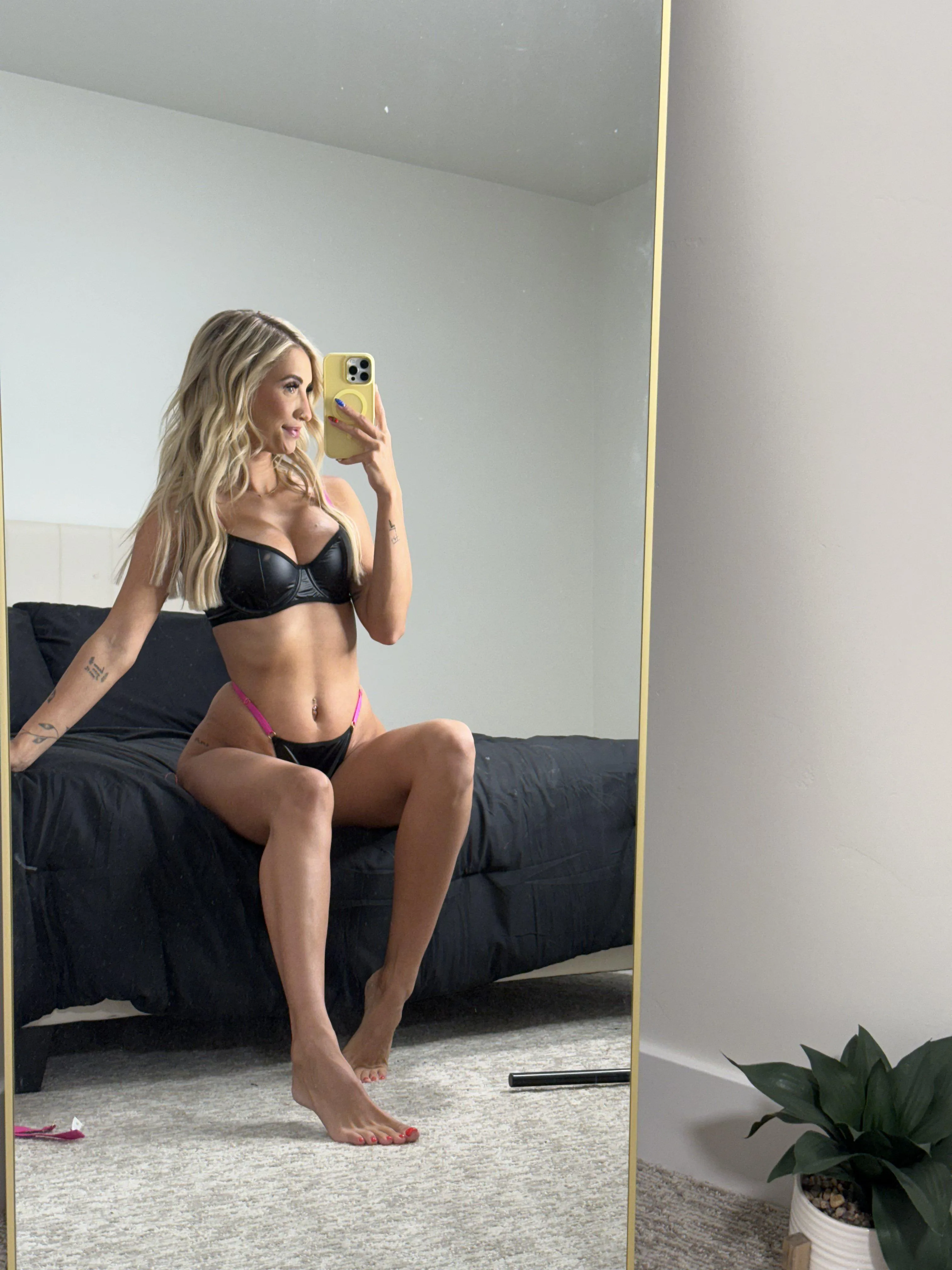 May I send you nudes? I have much more.. say yes or no 😈🍆