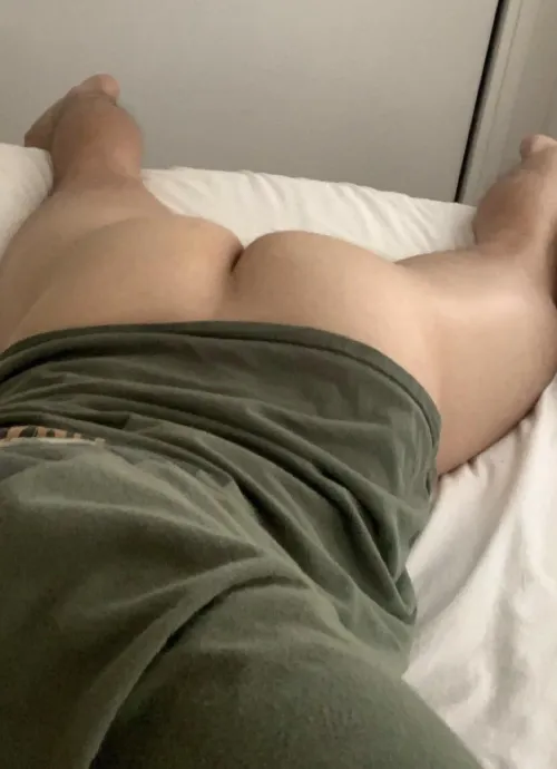 #seattle man ass needs some attention