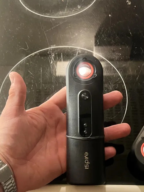 The rubberband around the charger in your wand’s box is a nice anti slip measure