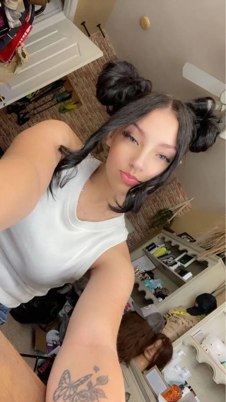 Will I get a dick in return if I DM you nudes?