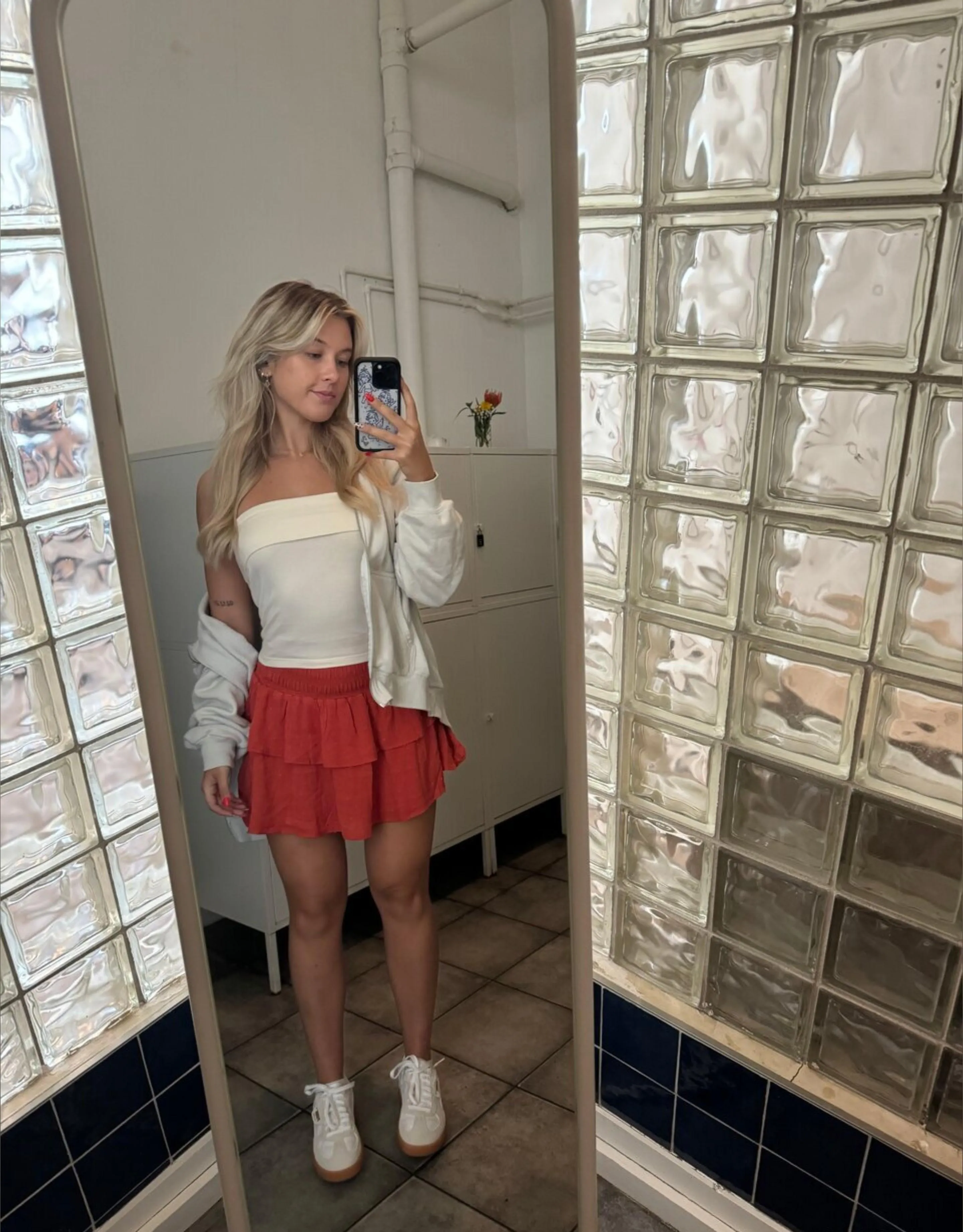 your favorite blonde tease