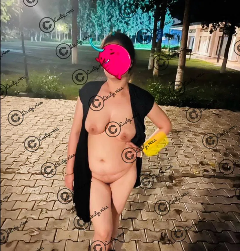 Dare done. Stripped in the wild like a true exhibitionist… don’t you think your naughty girl deserves a reward? 😈📸