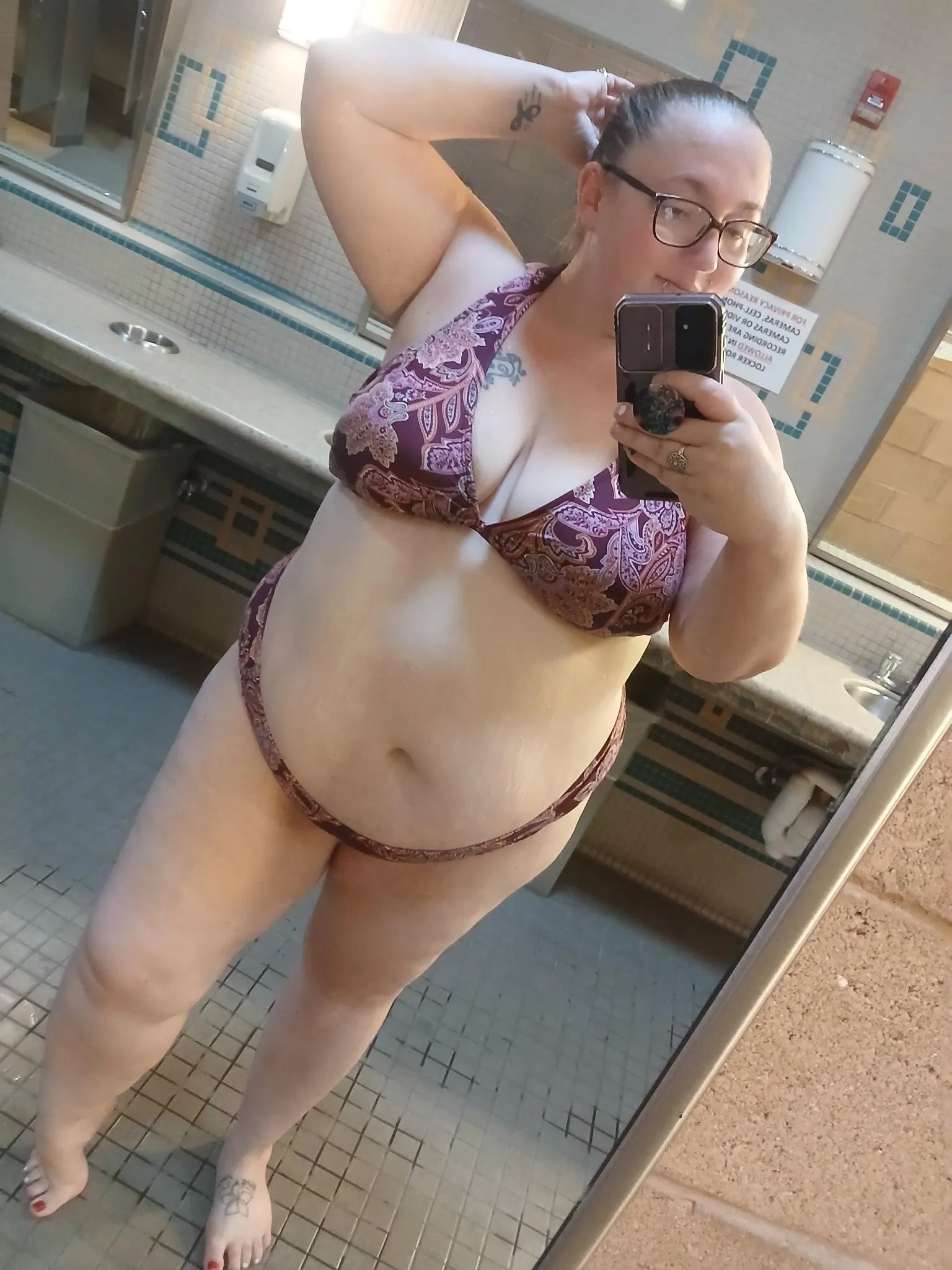 Get on your knees to have a taste 👅🫦