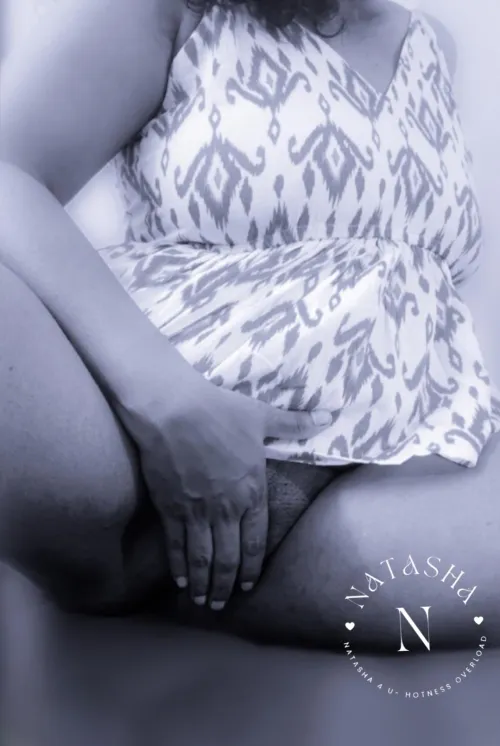 Horny desi wife rubbing 🐱