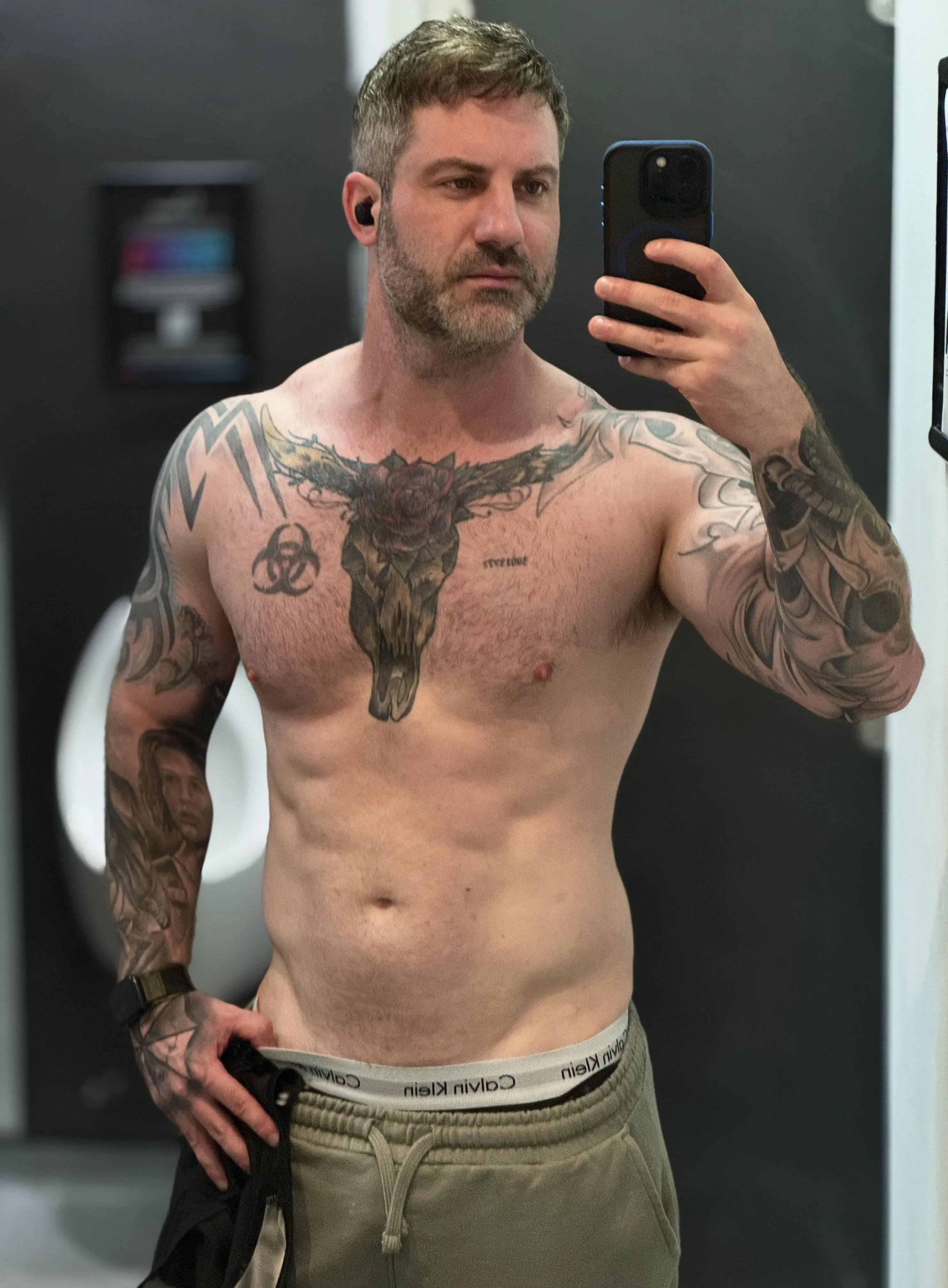 Stuck around 20 - drop calories or increase cardio? 5’10” currently 89kg