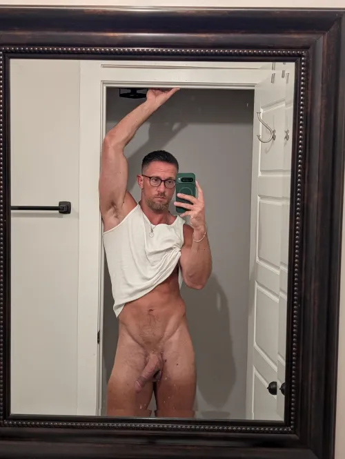 Are you a fan of the tanlines?