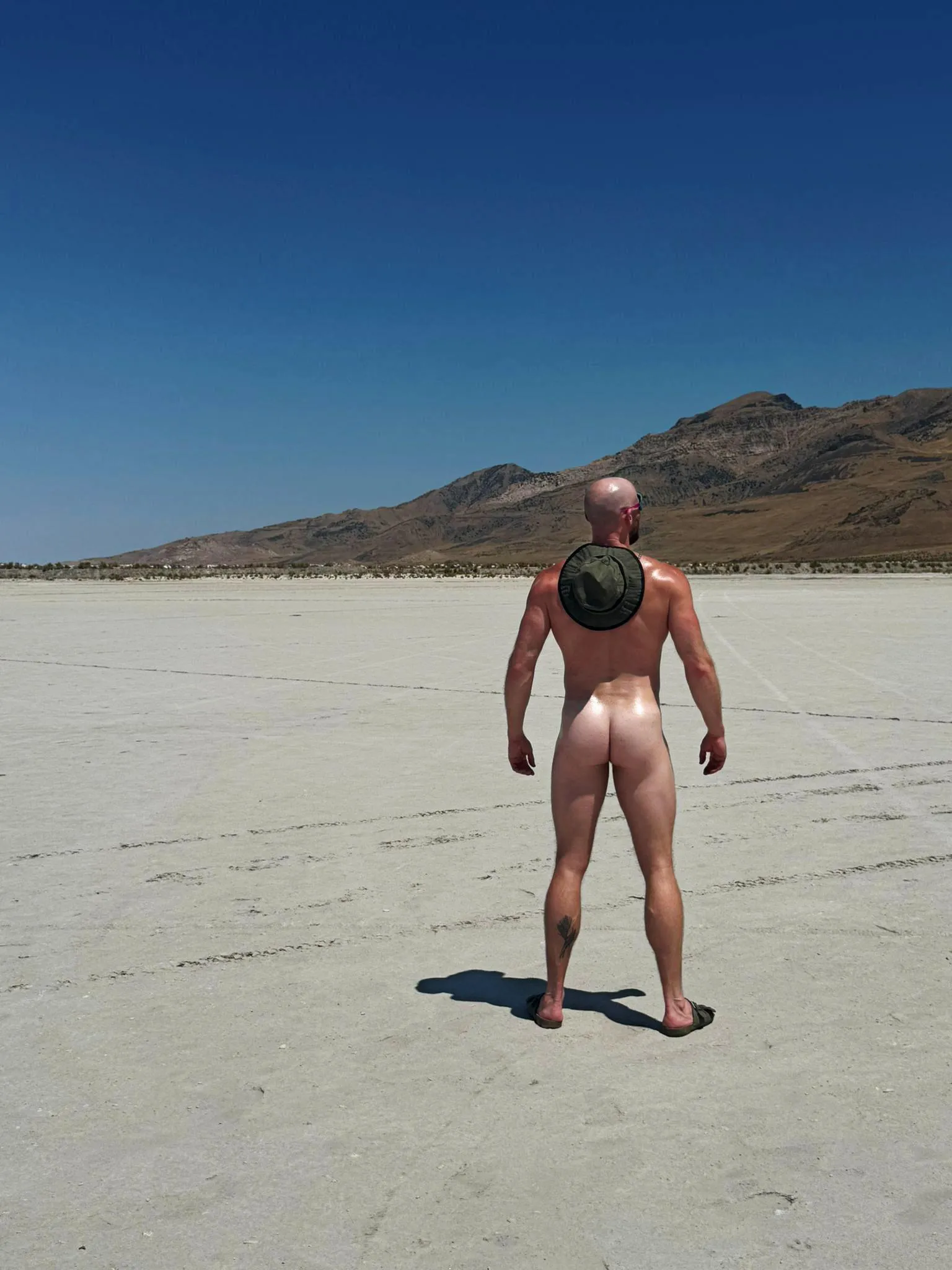 Desert nude adventures