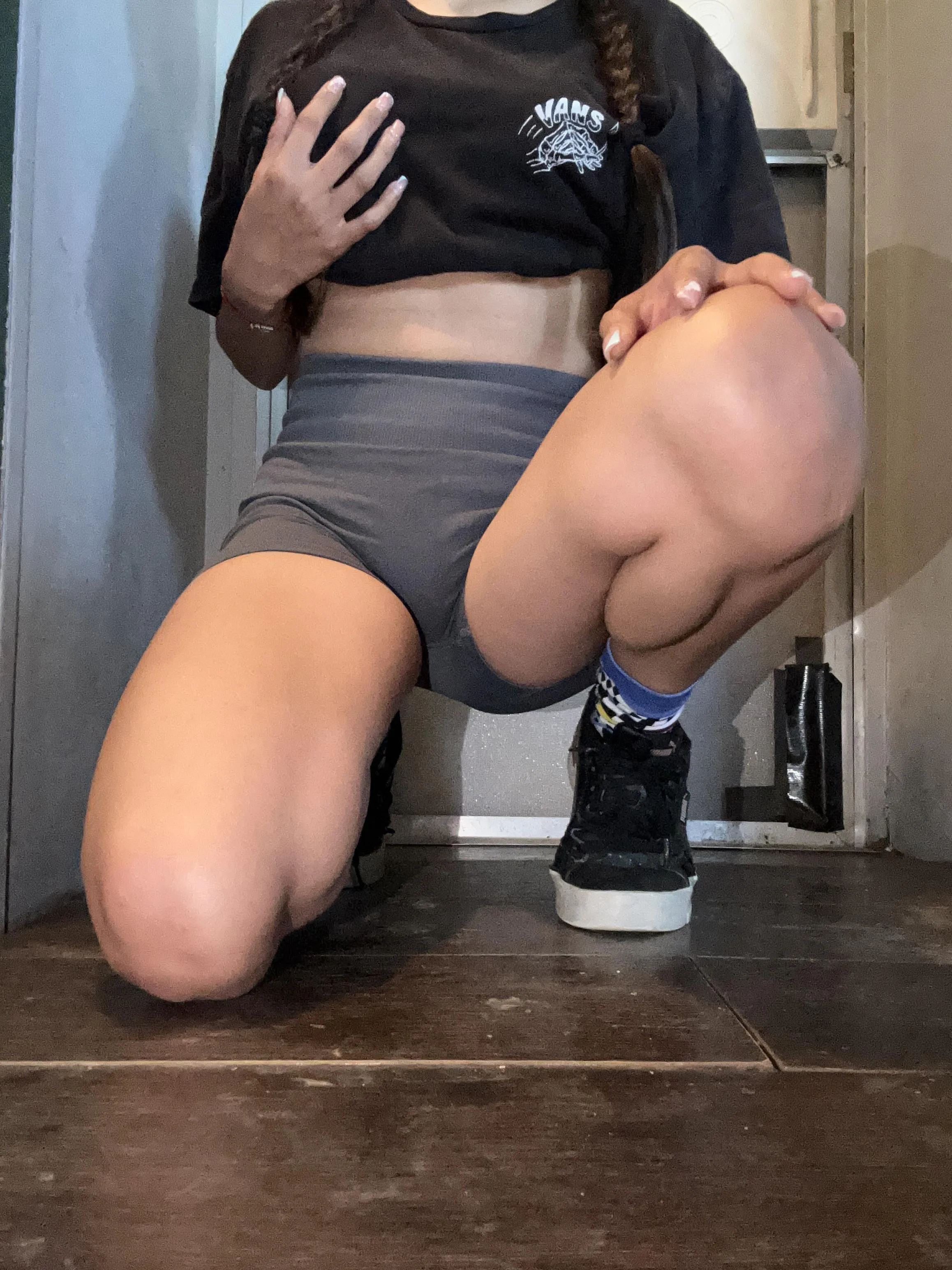 Hey its Rae waiting for you to come touch me 💗