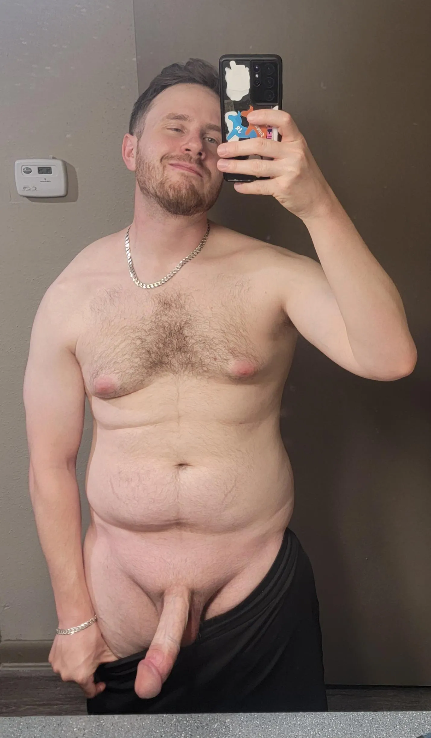 Im not a magician, but I can make 8 inches disappear with your help 😏