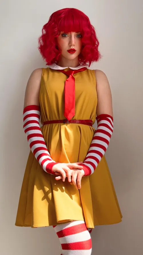 Ronalda McDonald by Fleurxy