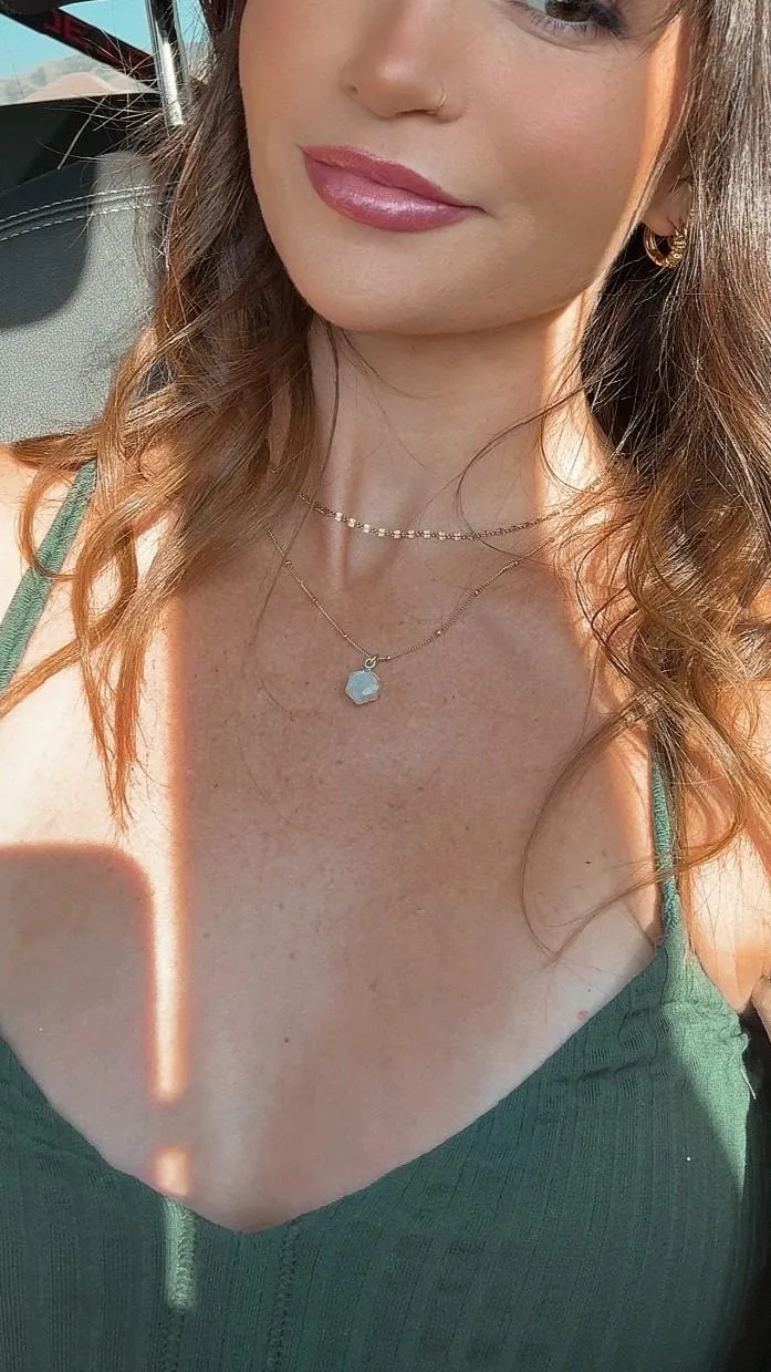 Say “yes” if you’d masturbate with me I’ll send you some nudes