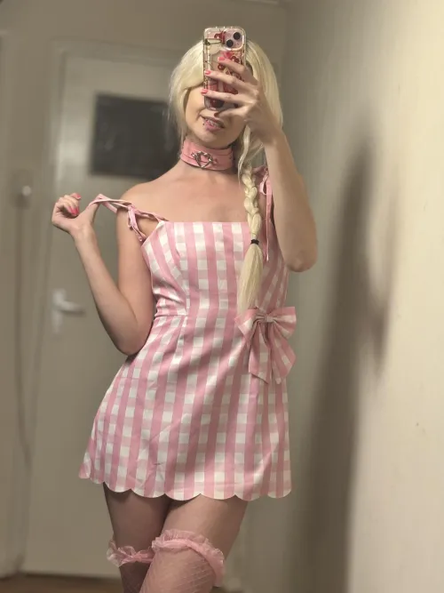 Submissive Barbie