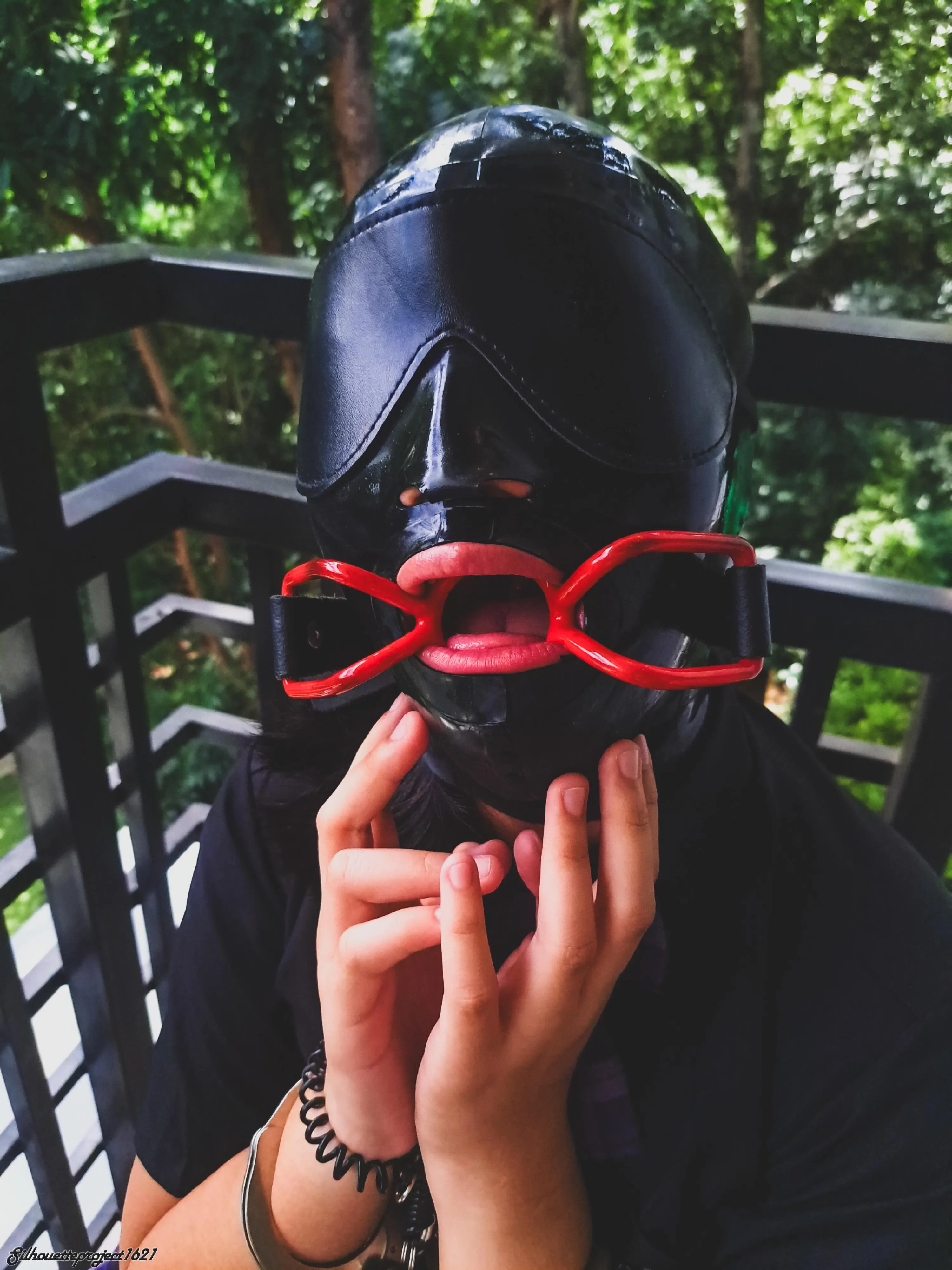 Who else likes spider gags?