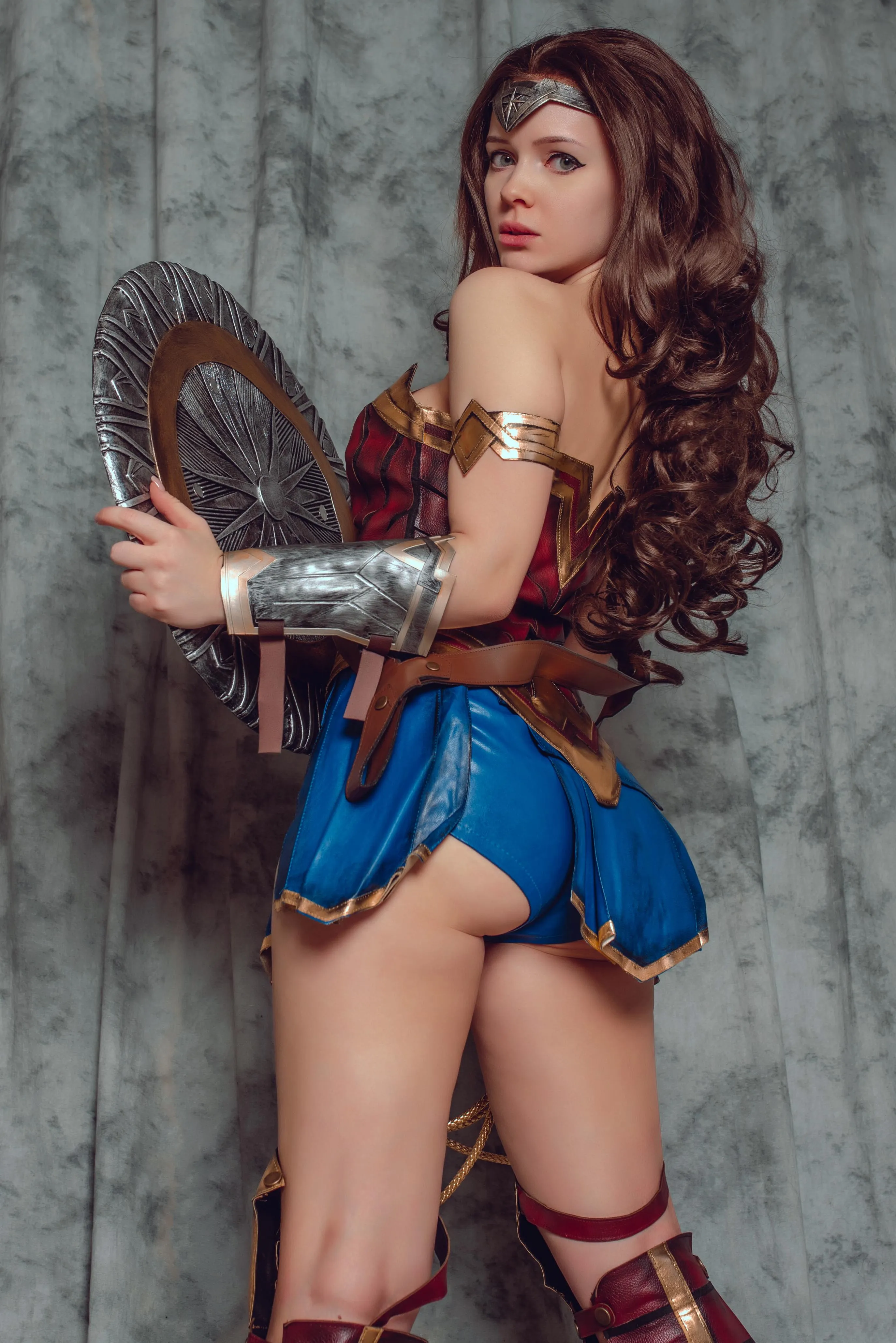 Wonder Woman cosplay by Evenink