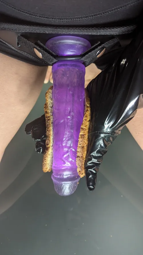 Your buns are looking ripe for my sausage sizzle