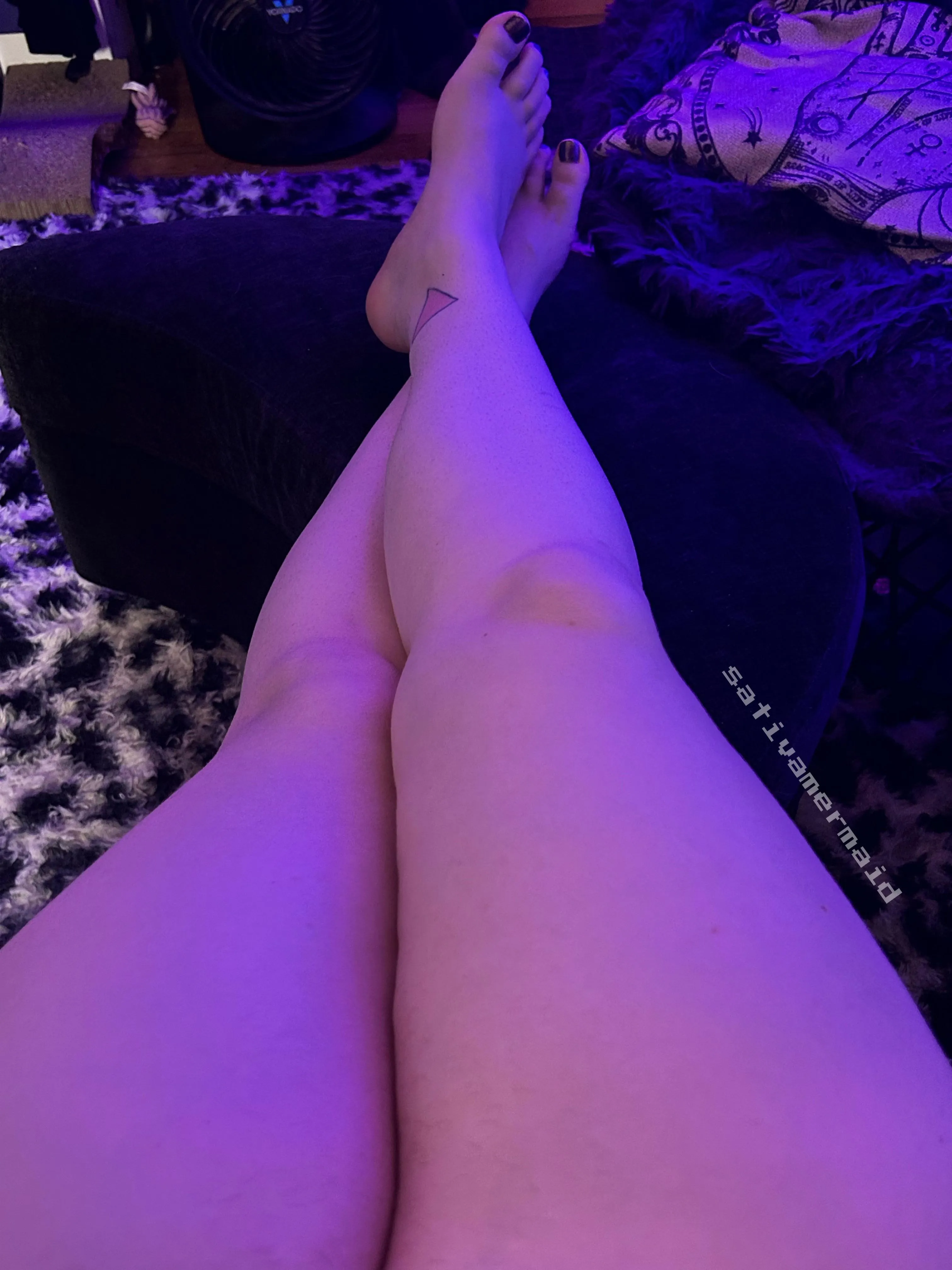 a human ottoman would would complete this picture