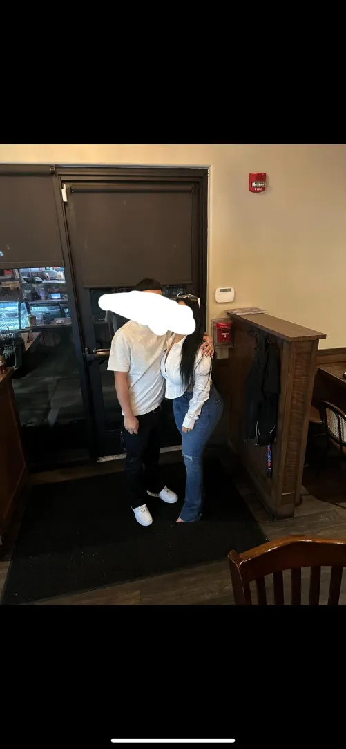 Couple here in sac looking for fun (mff or mf4mf) 24/23