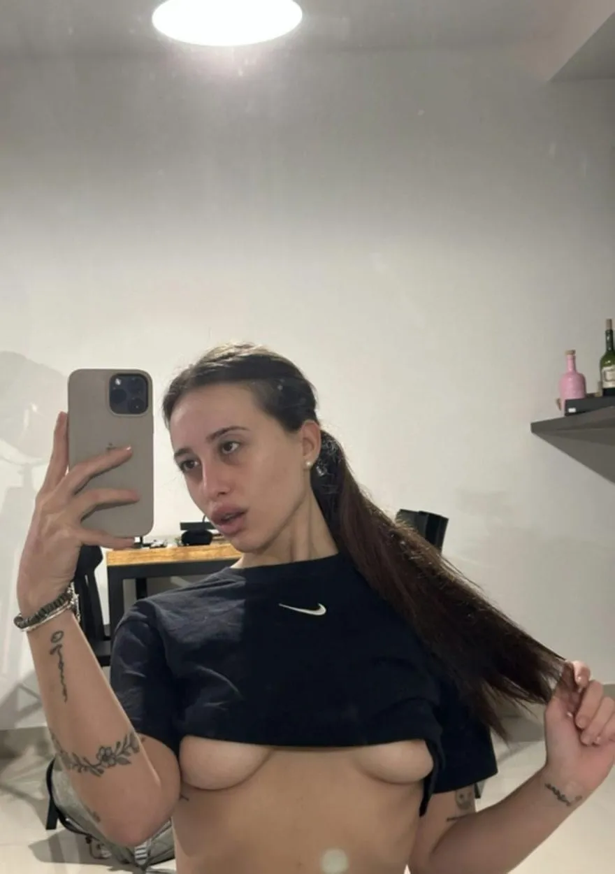 I would love to share a hot night this weekend