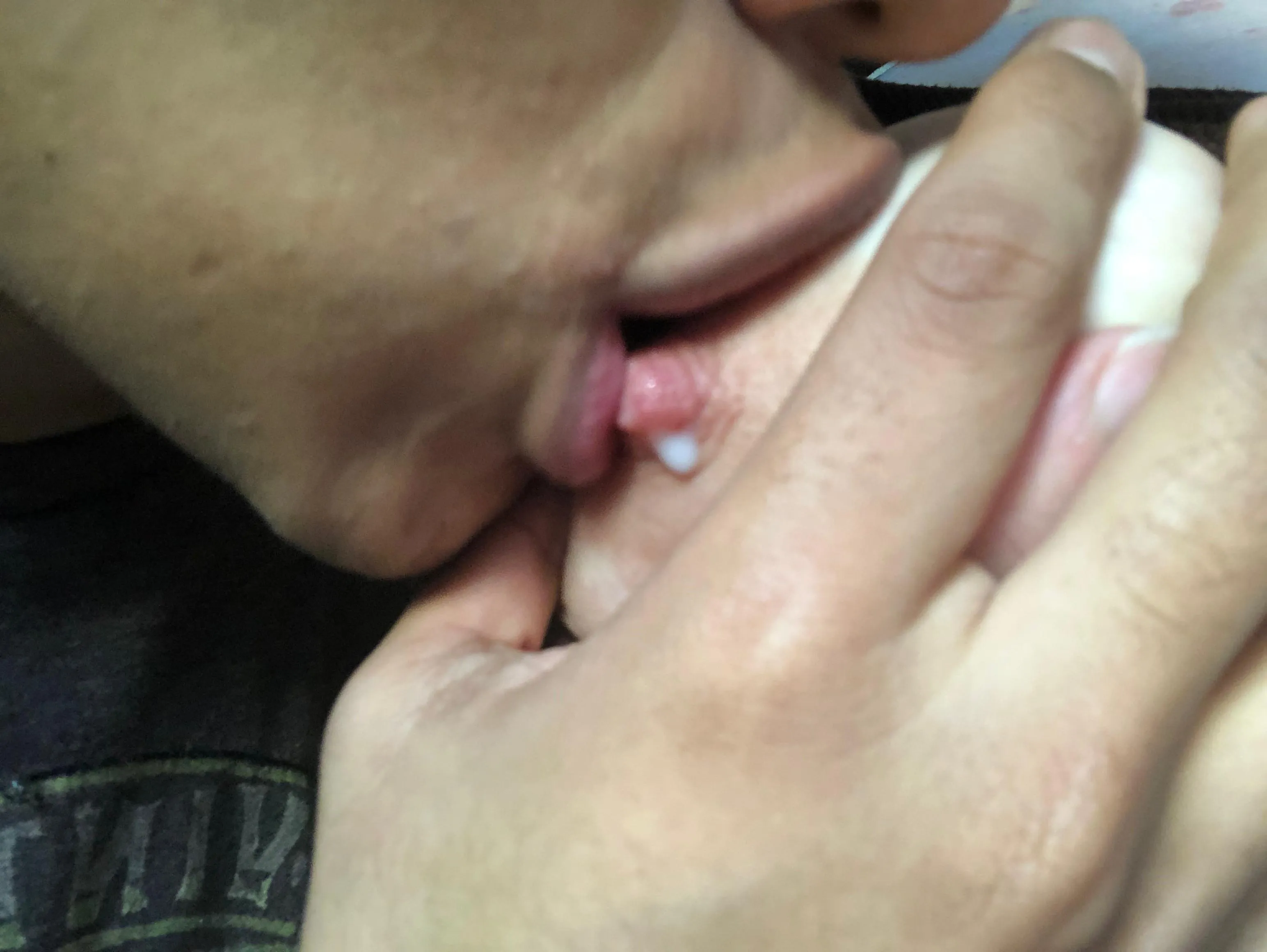 My boyfriend loves starting the day with my milk 💖🍼