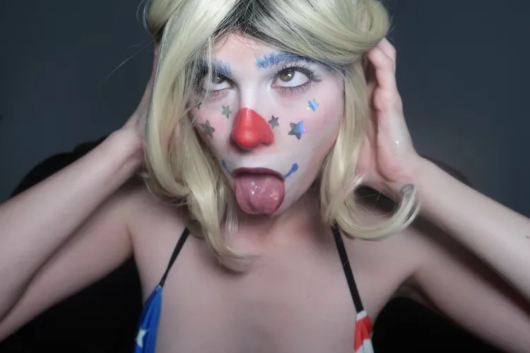 This clown isn’t too scary