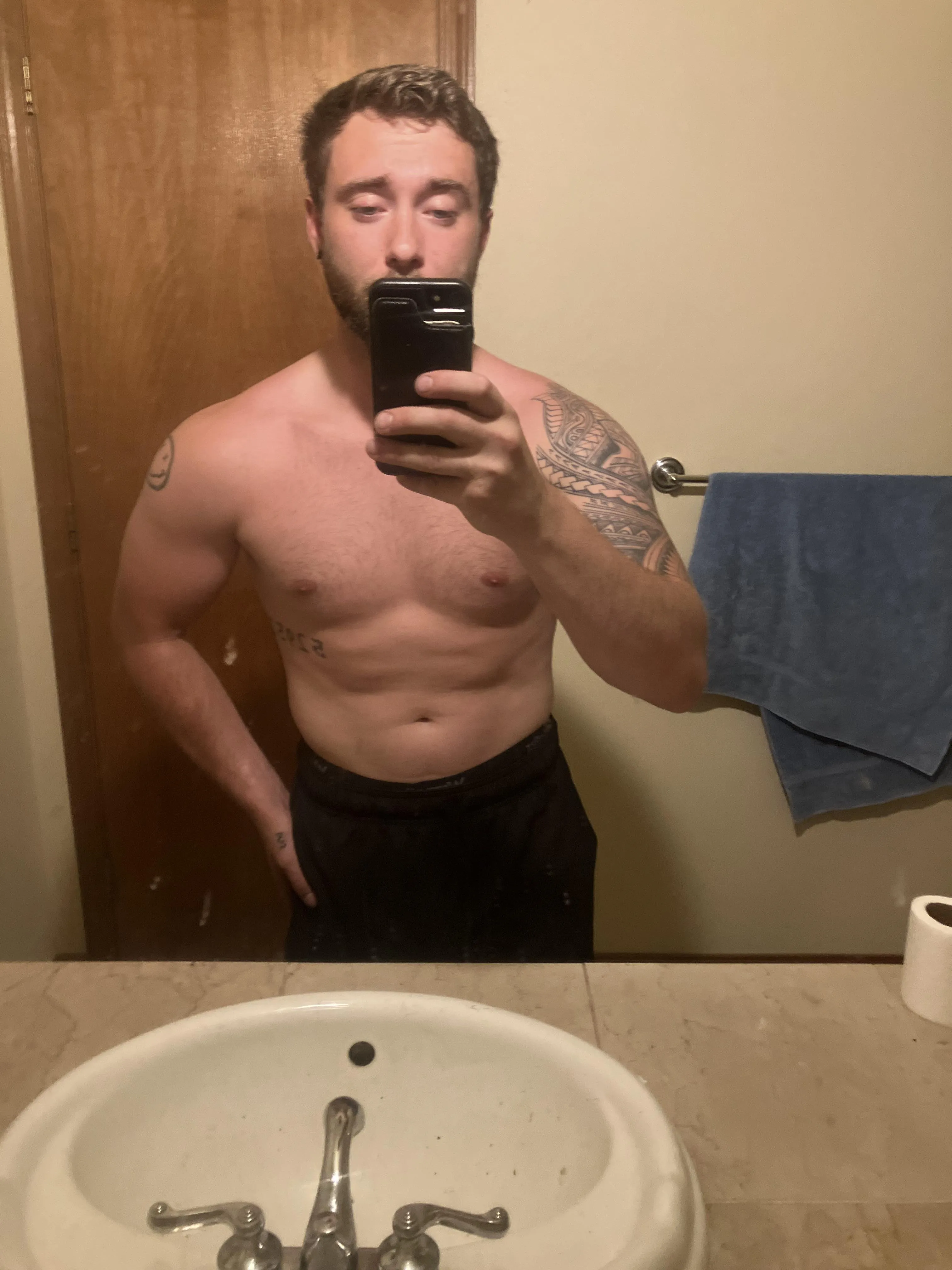 Male[M] 28 any older women?