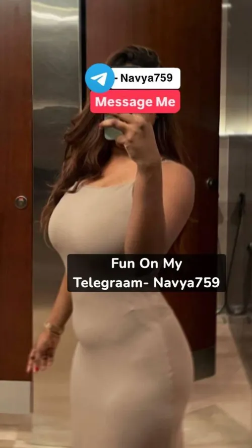 Feeling sexy and a little bored… in the mood to sext. You in?  ( F )