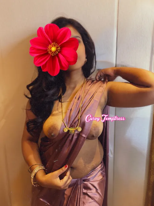 Not wearing a blouse should be normalized, don’t you agree?