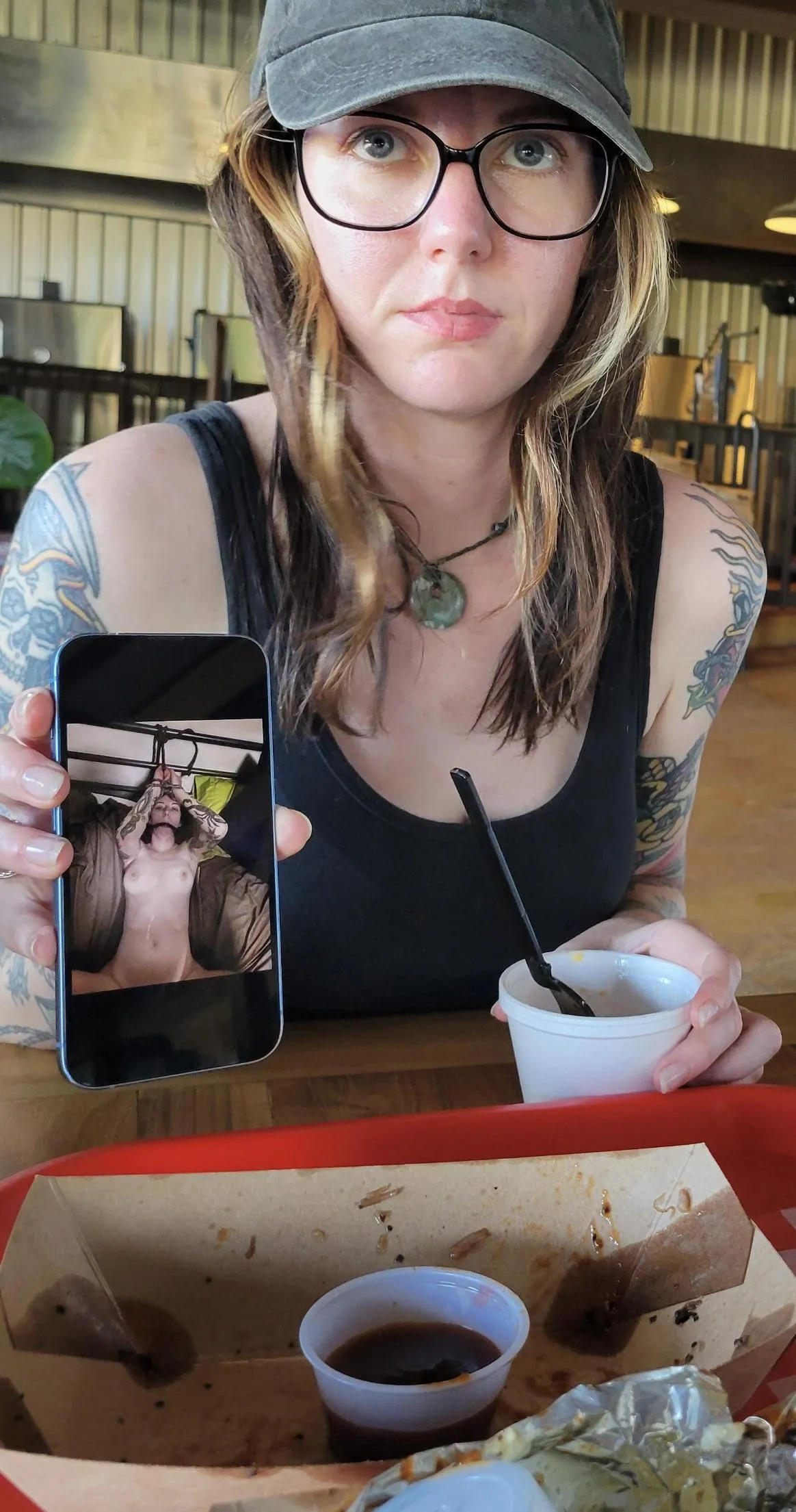 1lb of brisket and mac n cheese.