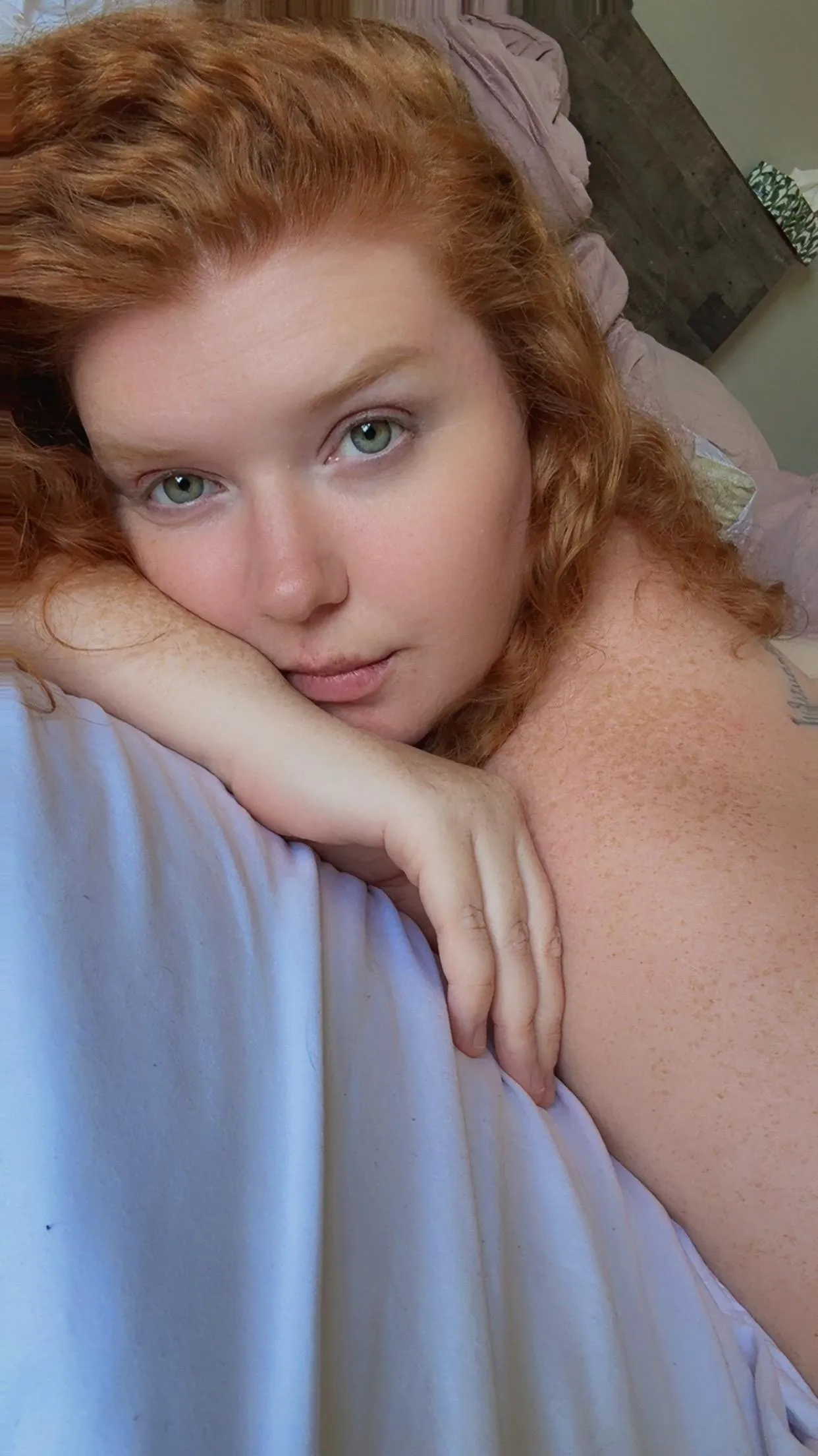 Freckles are out in full force for the summer [IRTR]